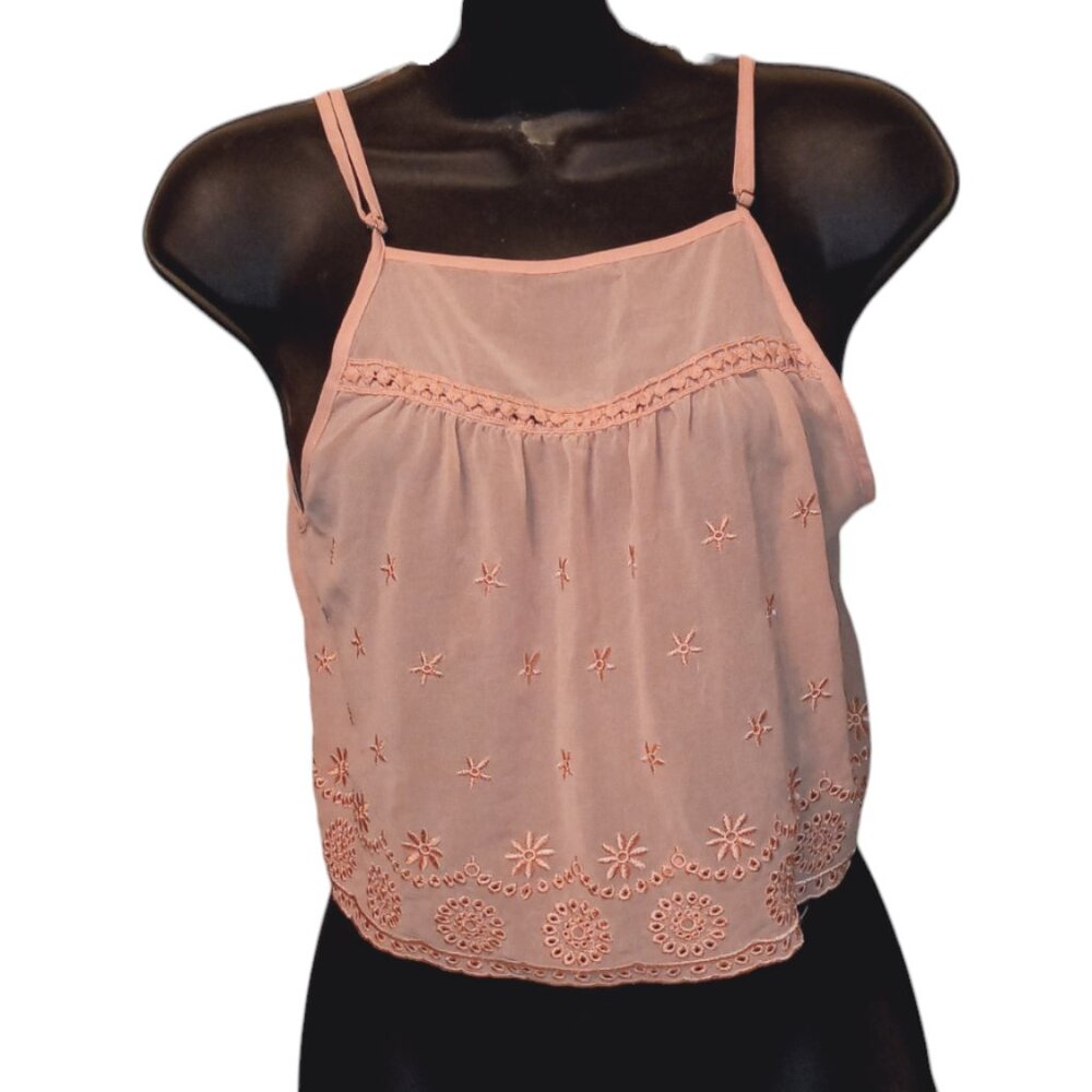 Forever 21 Pink Embroidered Crop top S